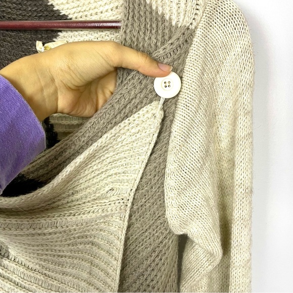 NWT M for Bolide Asymmetrical Beige Color Block Knit Cardigan Lagenlook Sz Small - Picture 8 of 14